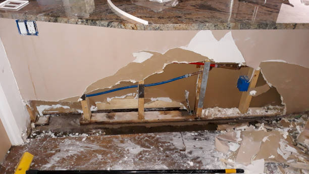Best Sewage cleanup and water damage restoration  in Los Banos, CA
